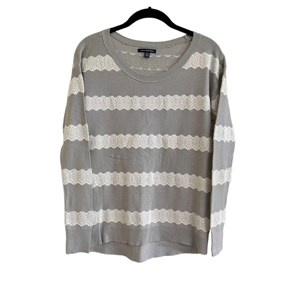 AMERICAN EAGLE OUTFITTERS, WOMENS TOP. SIZE XS.